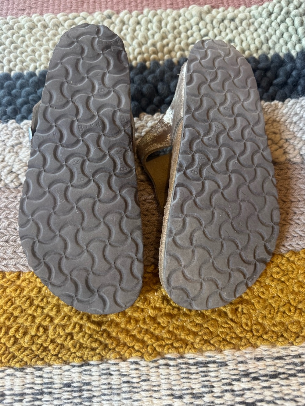 Birkenstock metallic silver Brown Glitter Thong Sandals - Picture 4 of 4